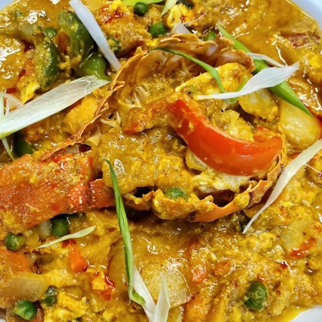Pad Karee Lobster (7oz).
