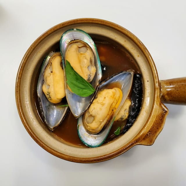 Steamed Mussels | Appetizer.